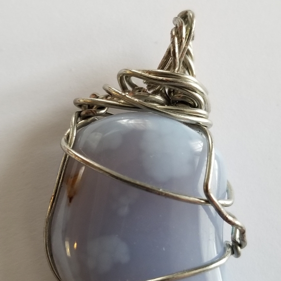 Handmade wire wrapped pendant pale blue stone silver tone Agate - Picture 5 of 10